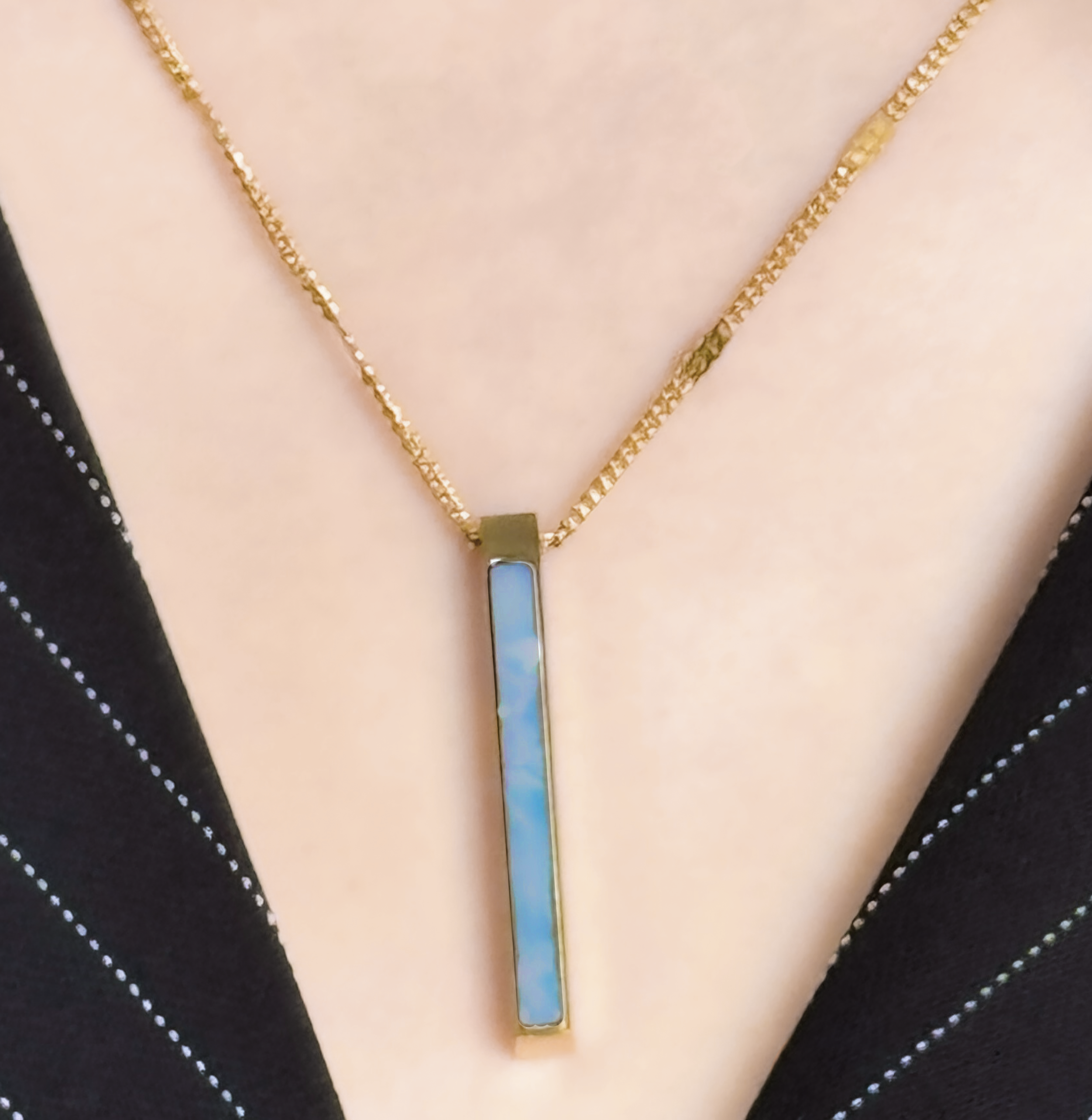 18K Gold Vertical Bar Pendent Necklace | Anti-Tarnish