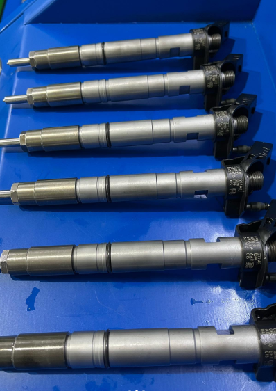 Injektor Bosch Piezo 0445116015