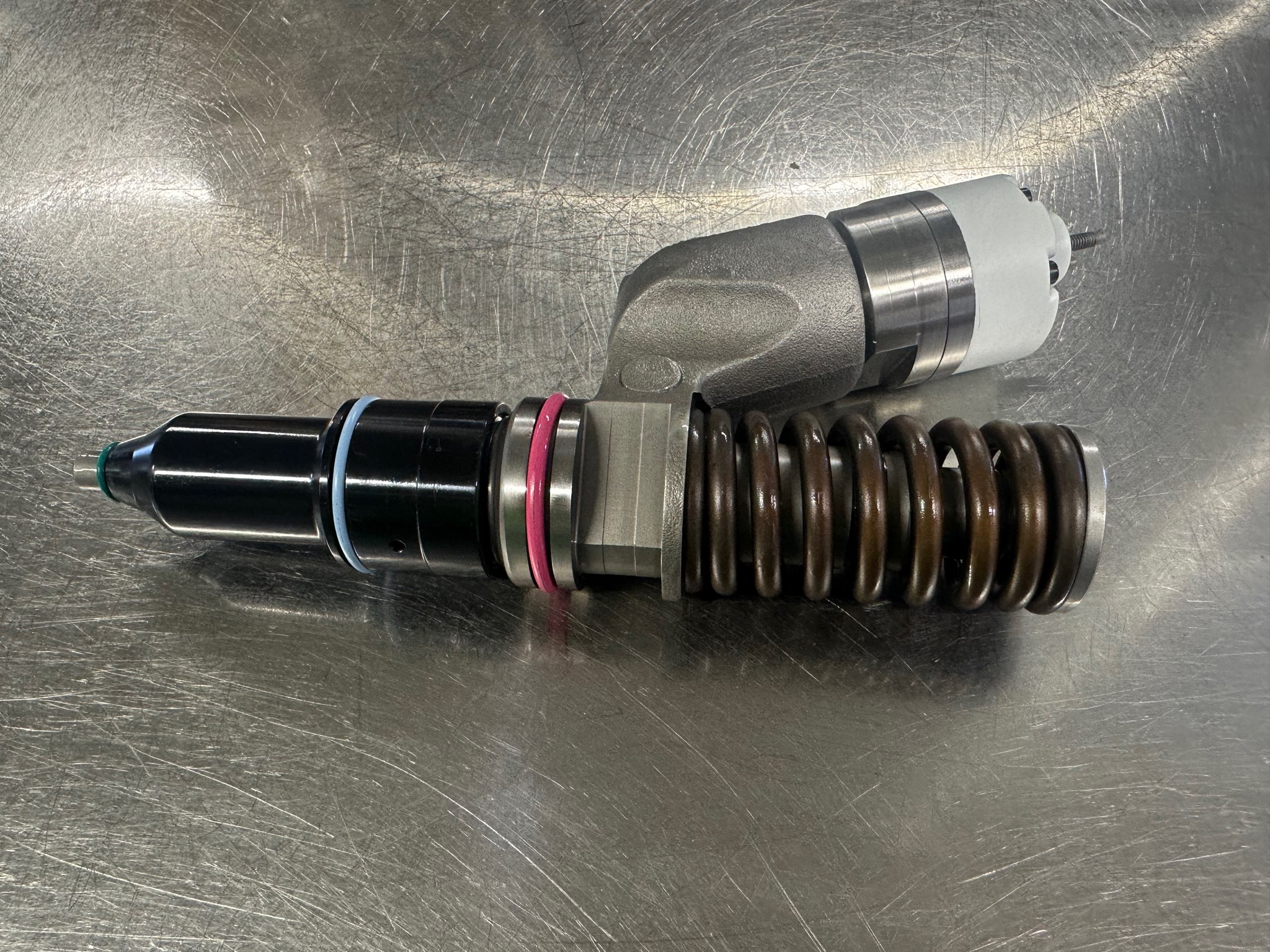 Injektor CATERPILLAR 10R3147