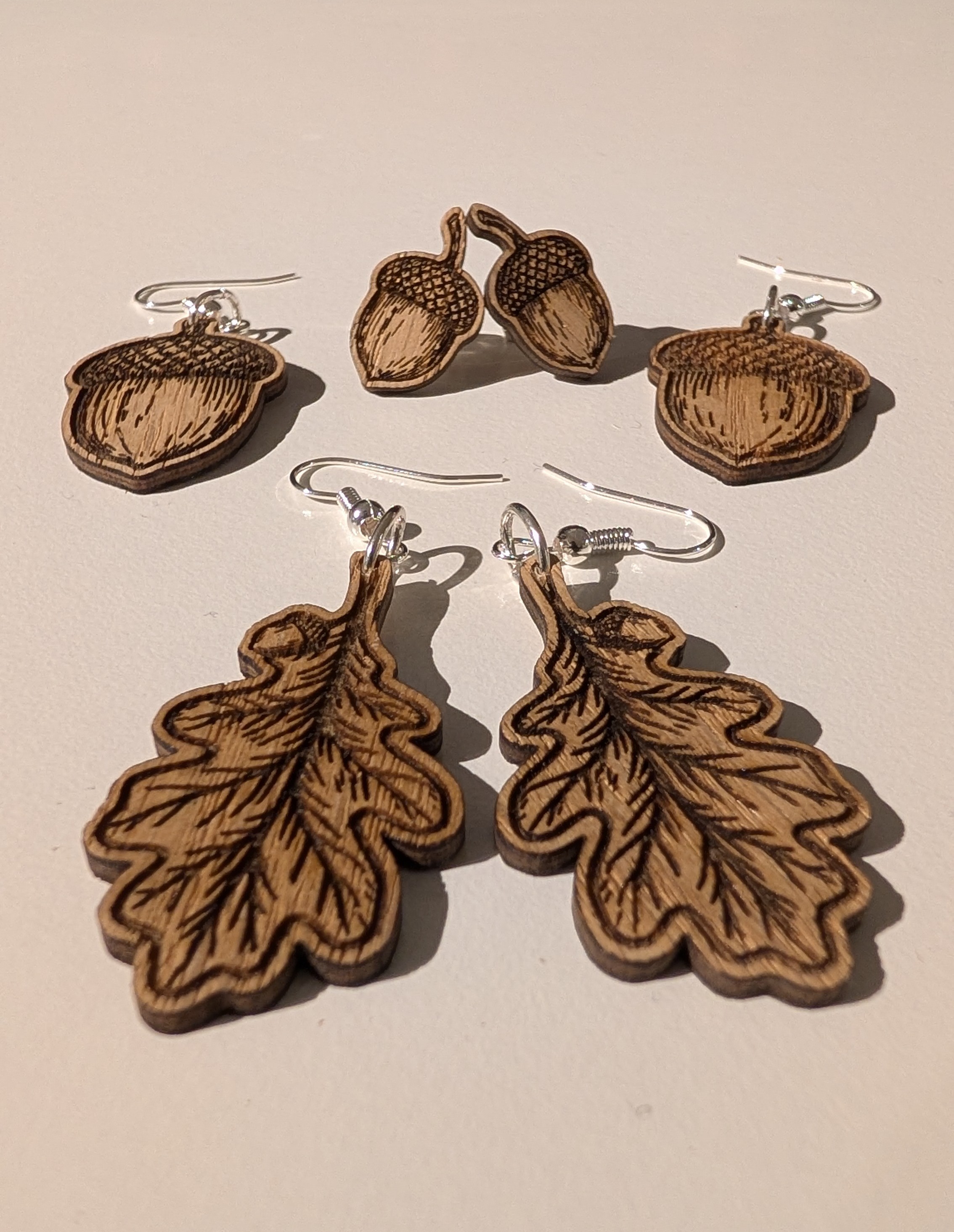 Tammi sarjan korvakorut