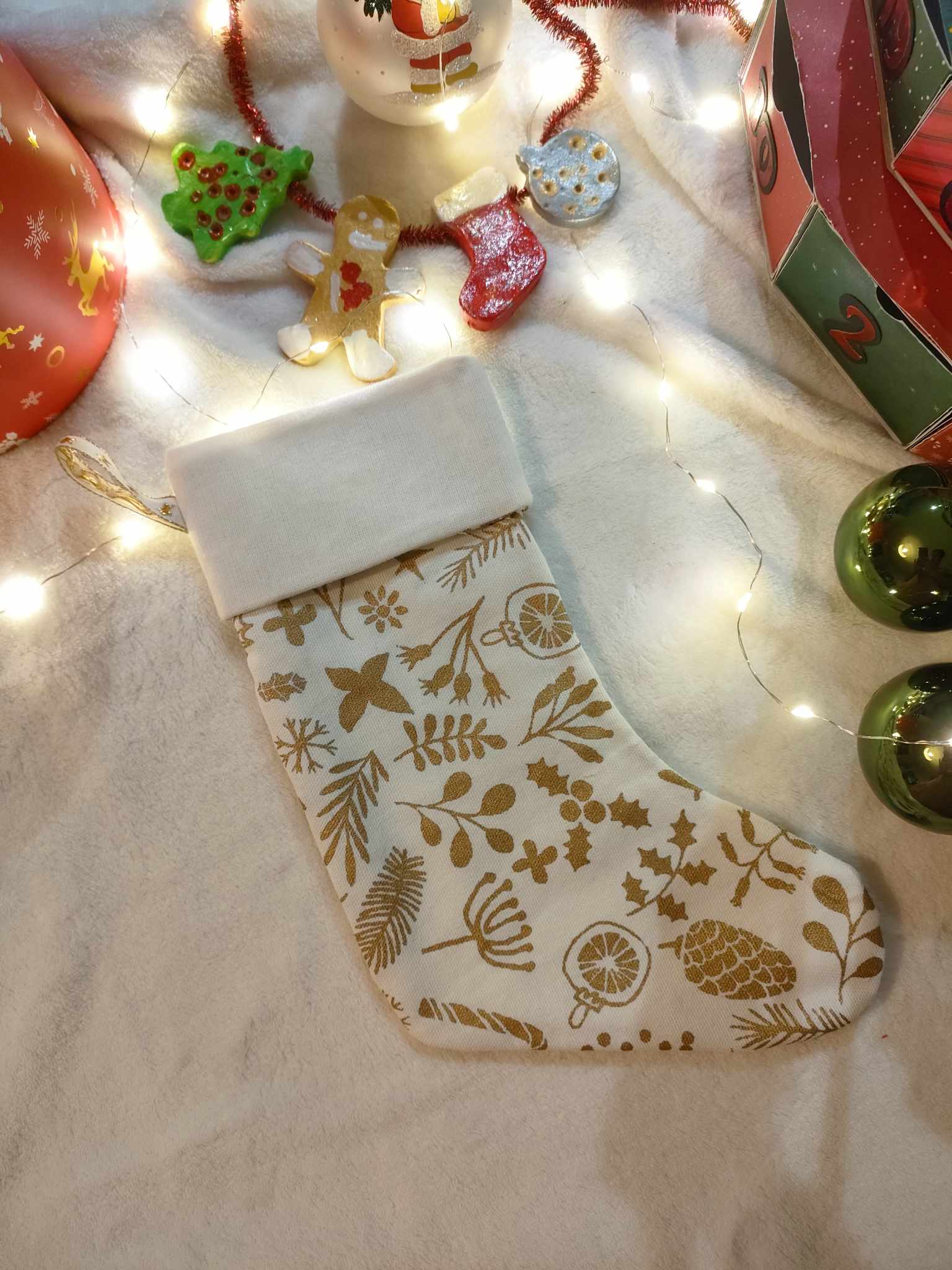 Chaussette de Noël feuilles or