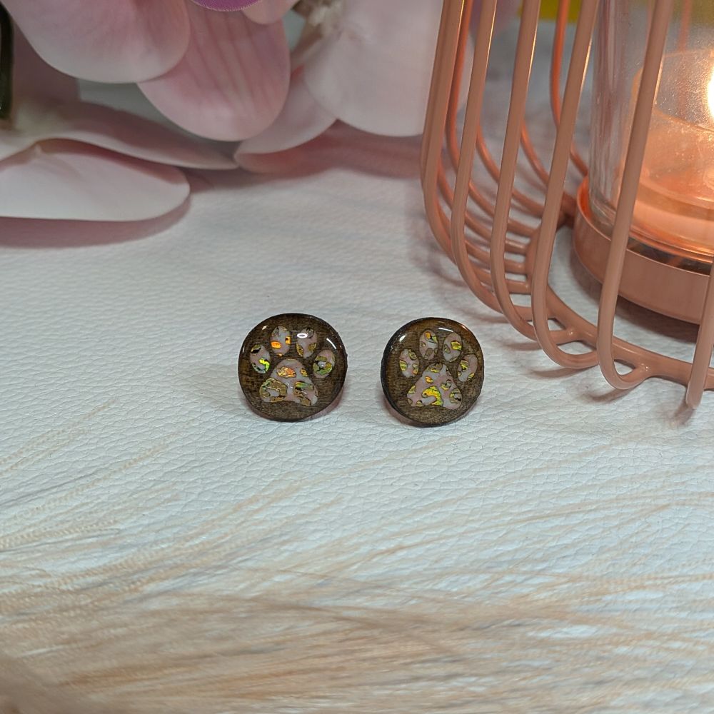 Leopardi nappikorvakorut