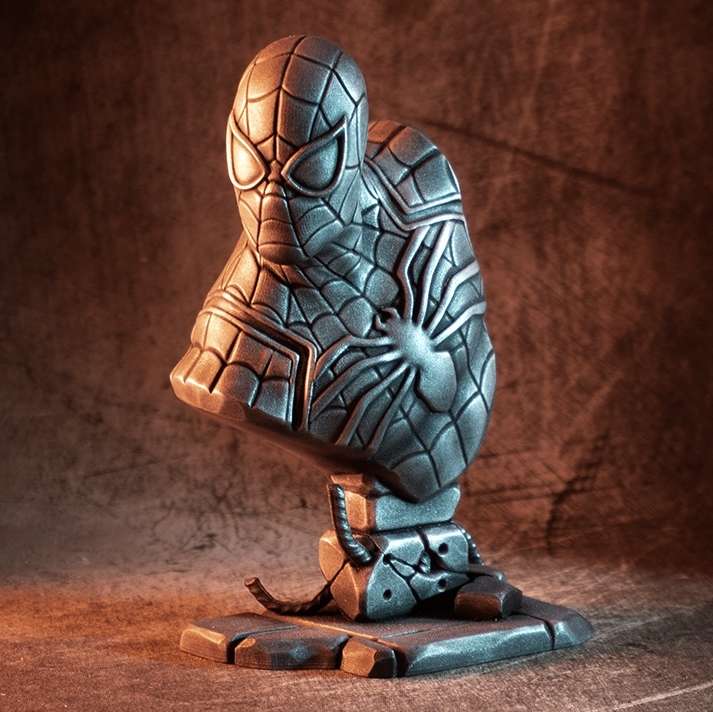 Örümcek Adam Büstü