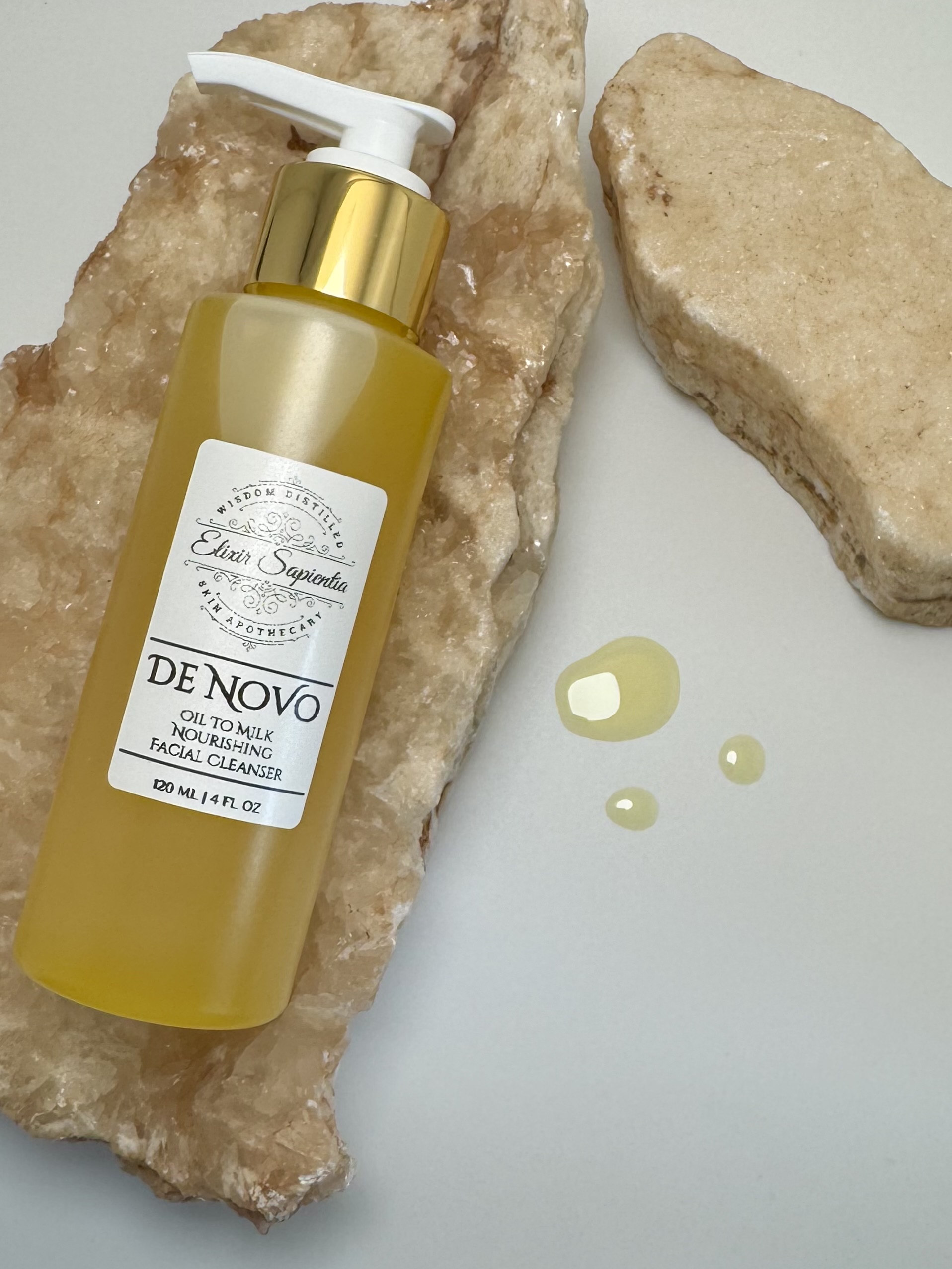 De Novo | Essential Lipids Oil-To-Milk Cleanser