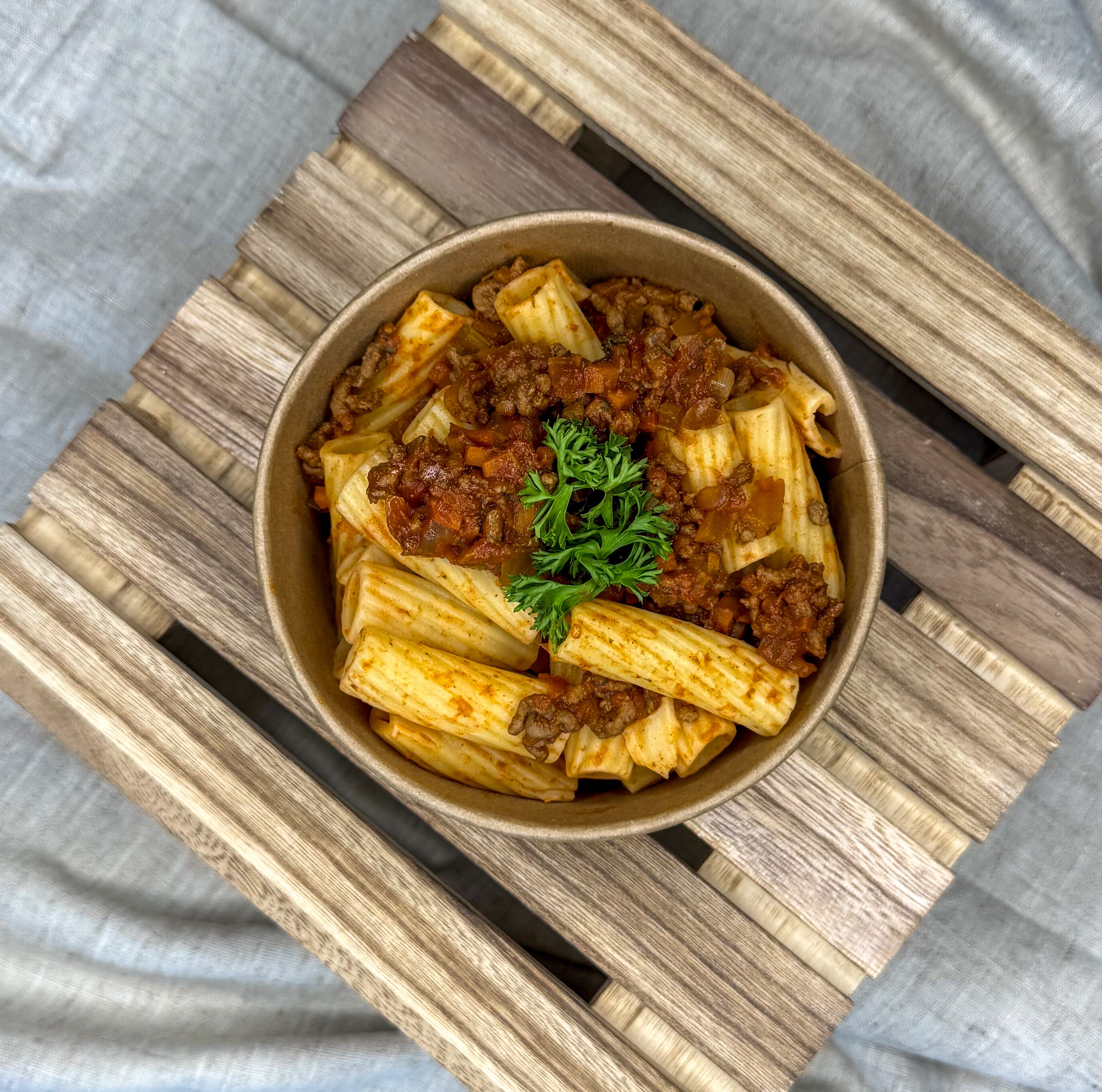 RIGATONI BOLOGNESE