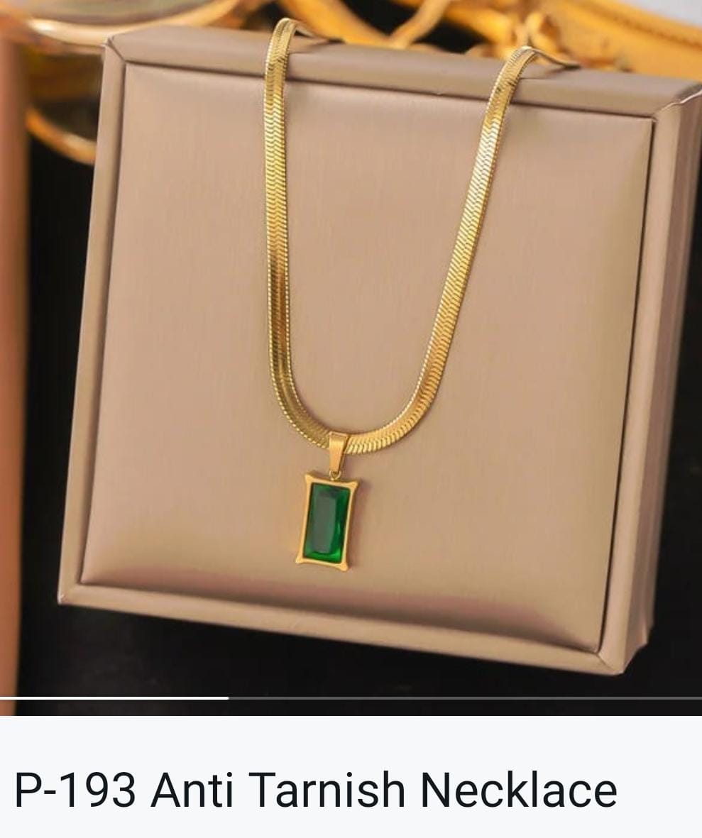 Elegant Green Pendant Necklace