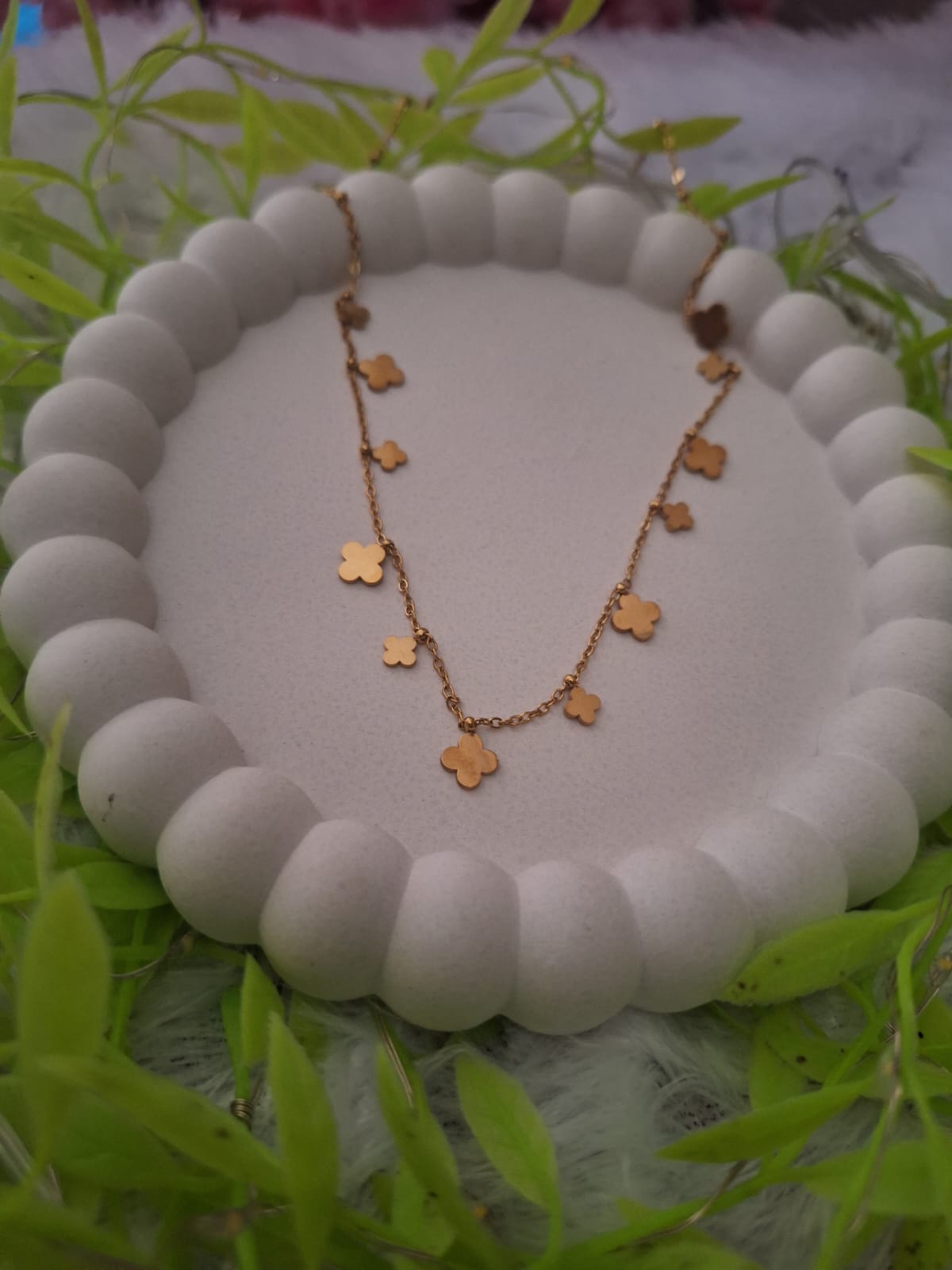 Gold Clover Charm Necklace NK-05