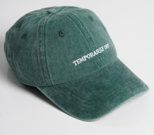 Gorra verde 'TEMPORARILY OFF'