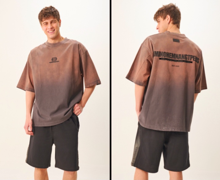 Remera degradada oversized