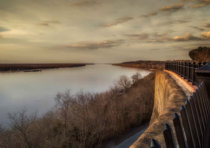📜 The Devil’s Punchbowl Massacre in Natchez, Mississippi