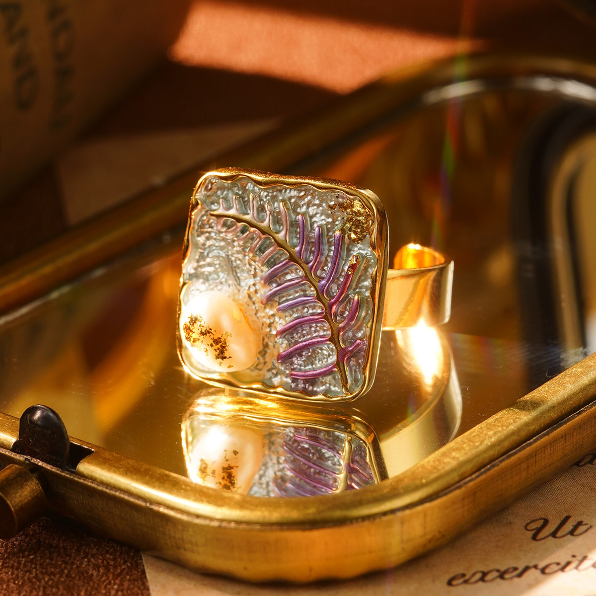 Handcrafted Leaf Design Statement Ring