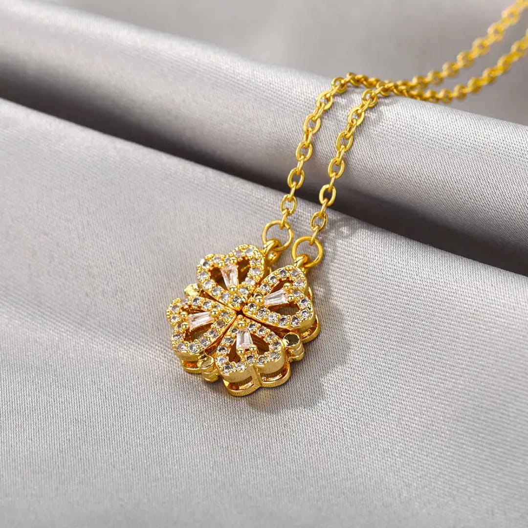 Elegant golden flower pendant necklace