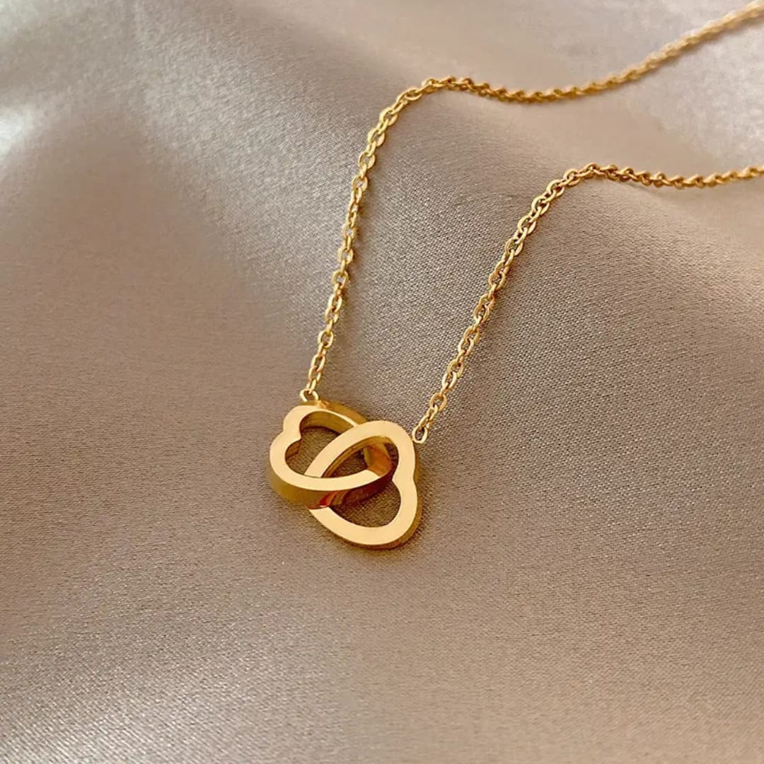 Golden Interlocking Circles Necklace