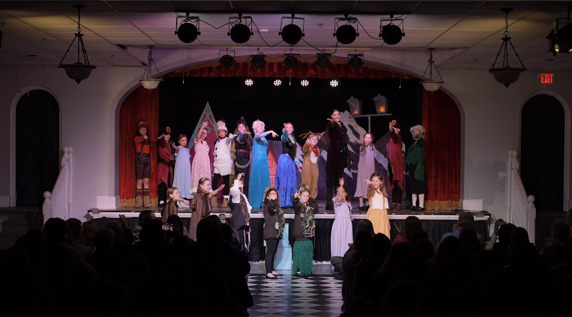 Sellwood Studio's Frozen Jr. Friday Evening