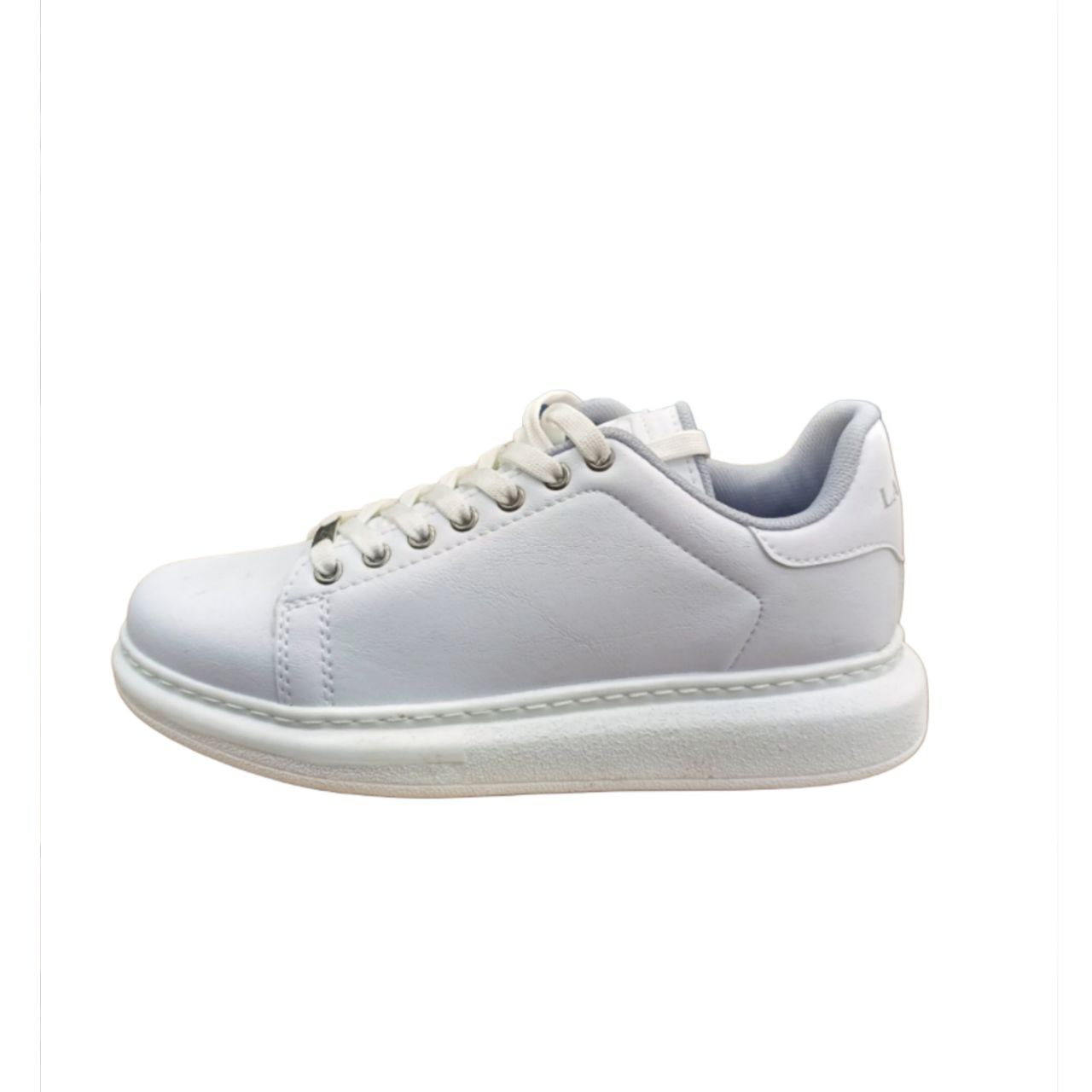White Classic Sneaker