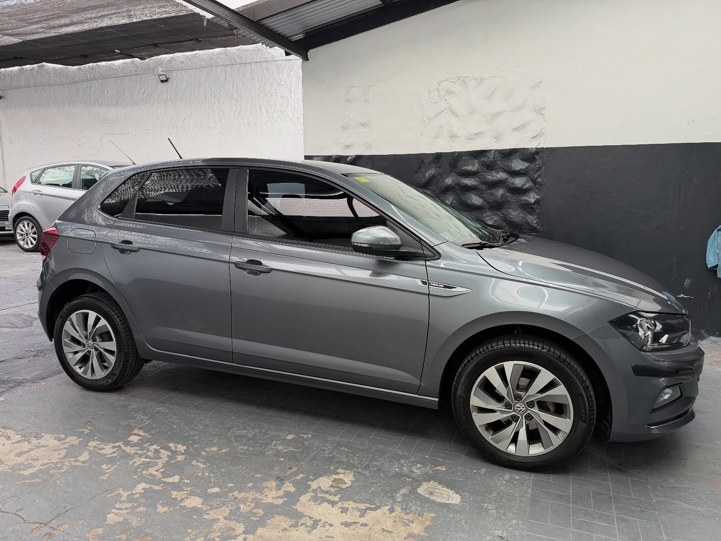 Volkswagen Polo 1.6 Msi Highline