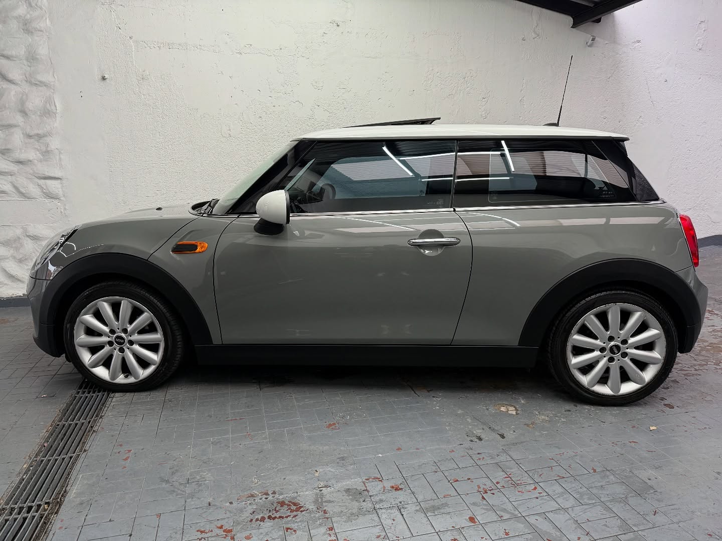 Mini Cooper 1.5 Pepper Wired 136cv