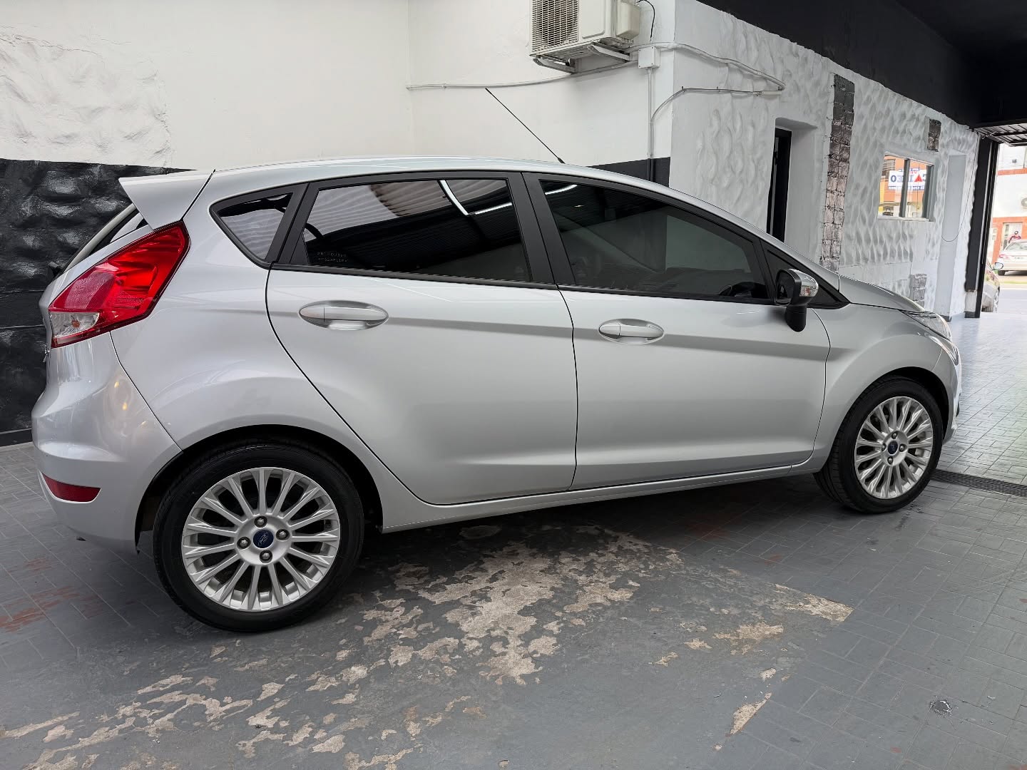 Ford Fiesta Kinetic 1.6 Se 120cv