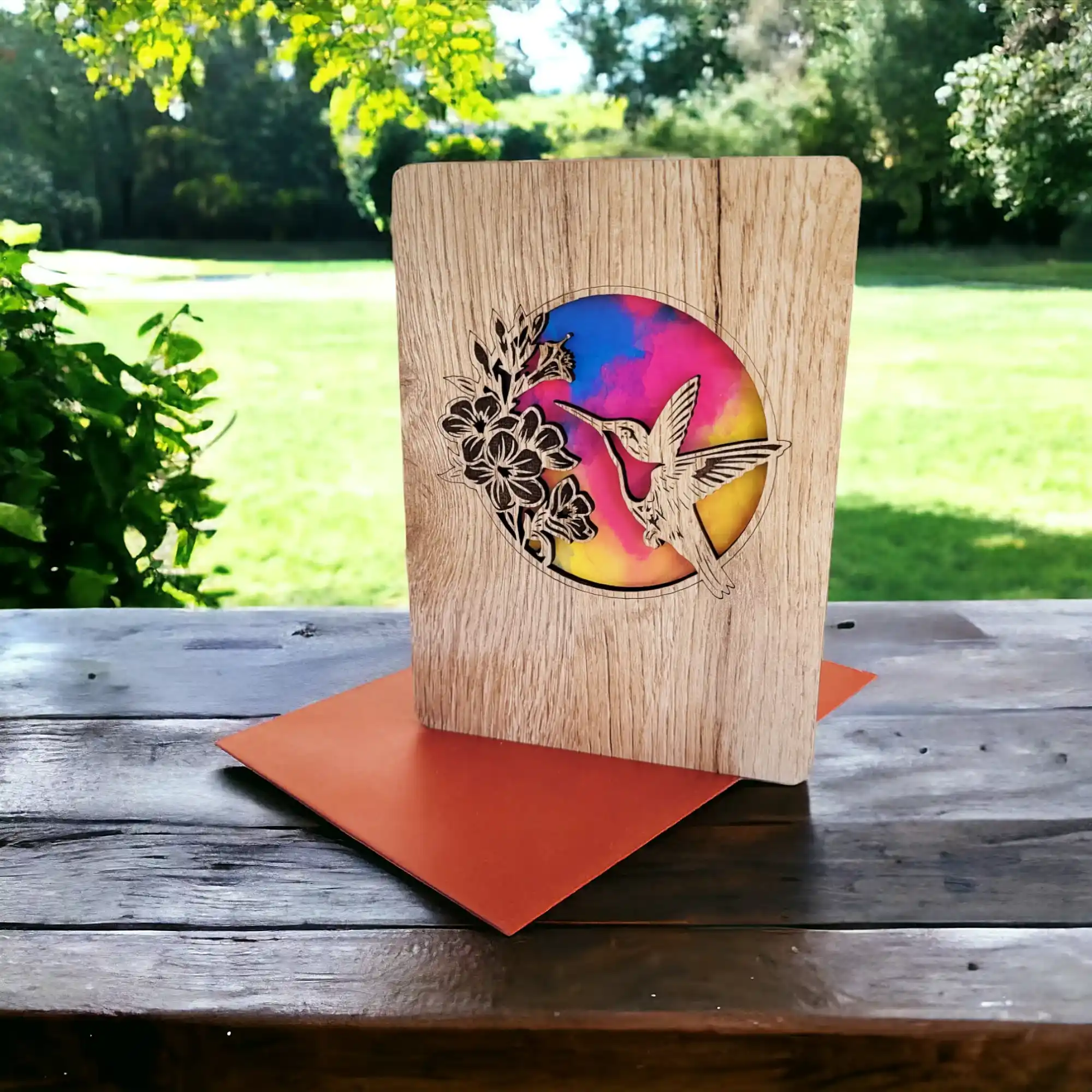 Tarjeta de madera “Colibrí tropical”