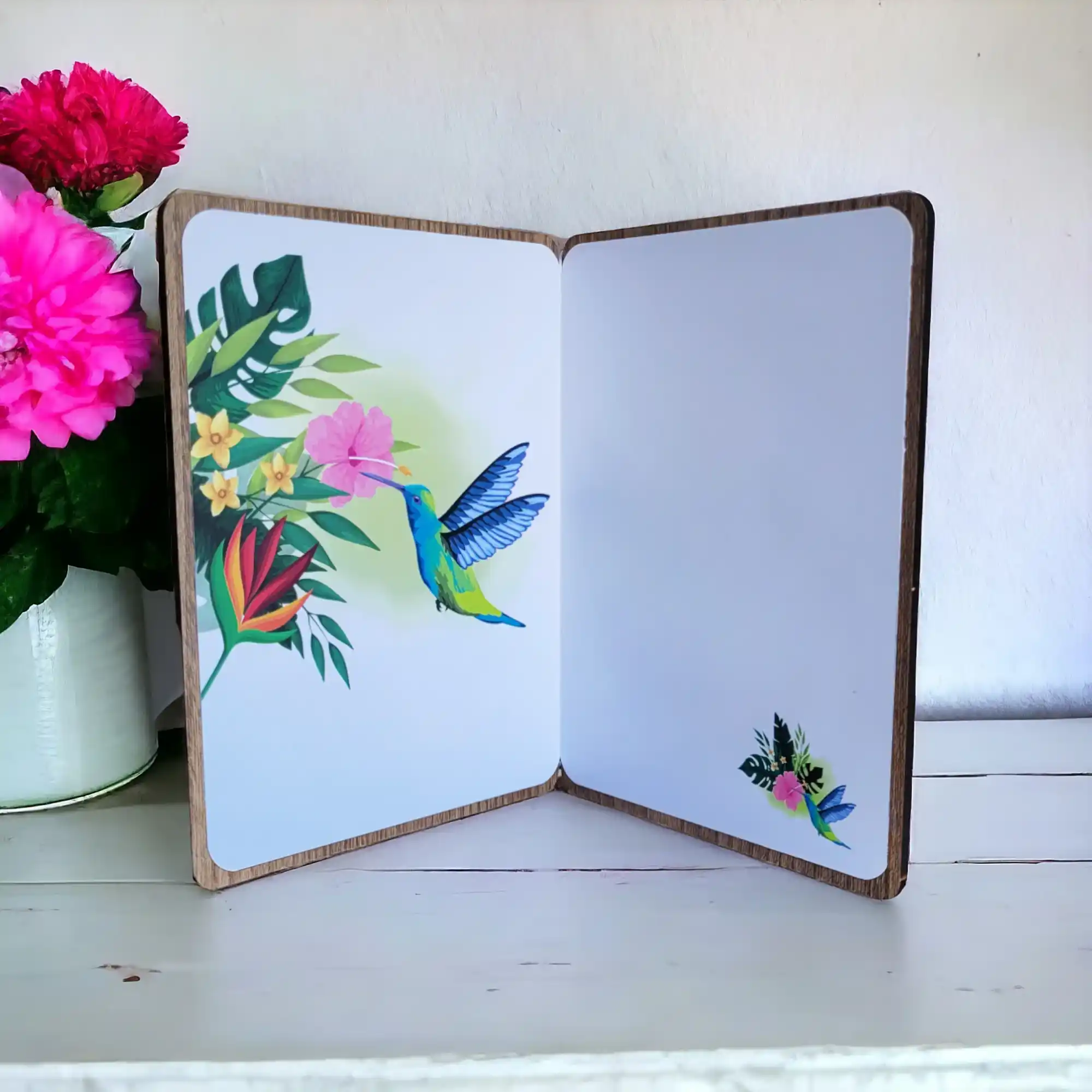 Tarjeta de madera “Colibrí tropical”