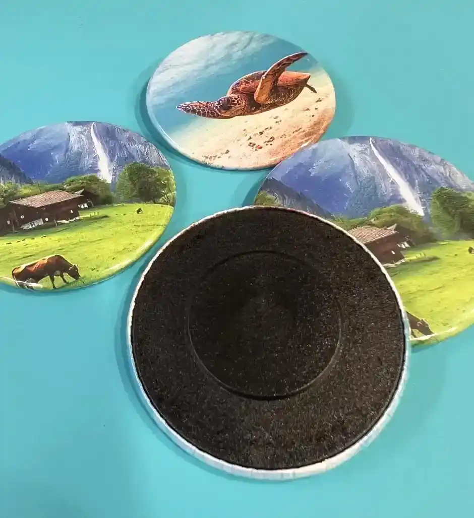 Chapas con imán personalizables (100 Uds.)