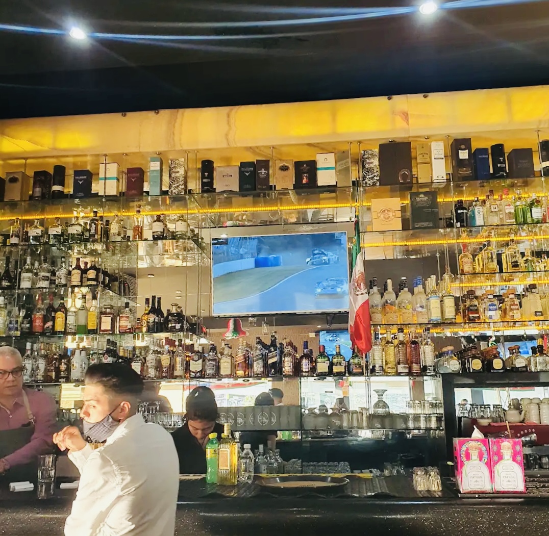 Renta Kiloz Cantina & saloon