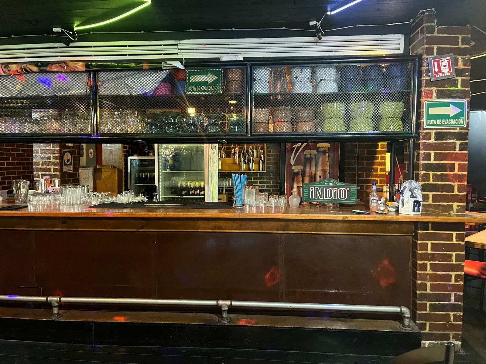 Renta o traspaso La Bacinica cervecería bar