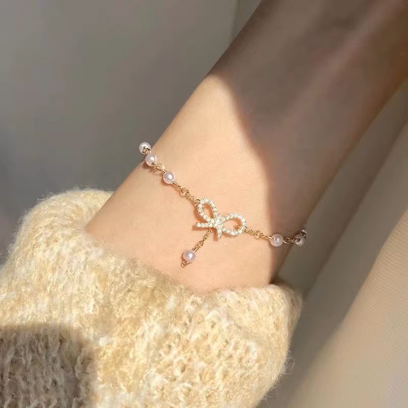 Elegant Bow Bracelet