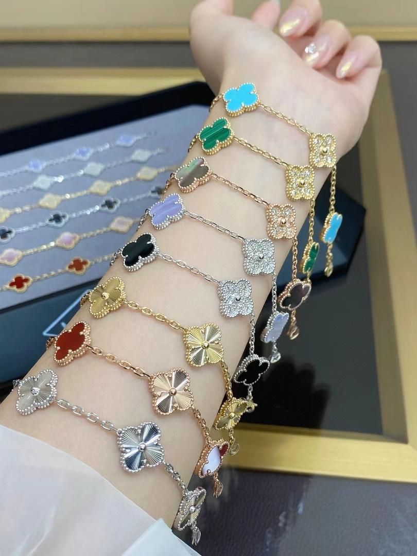 Van cleef "2 couleurs et matériaux"