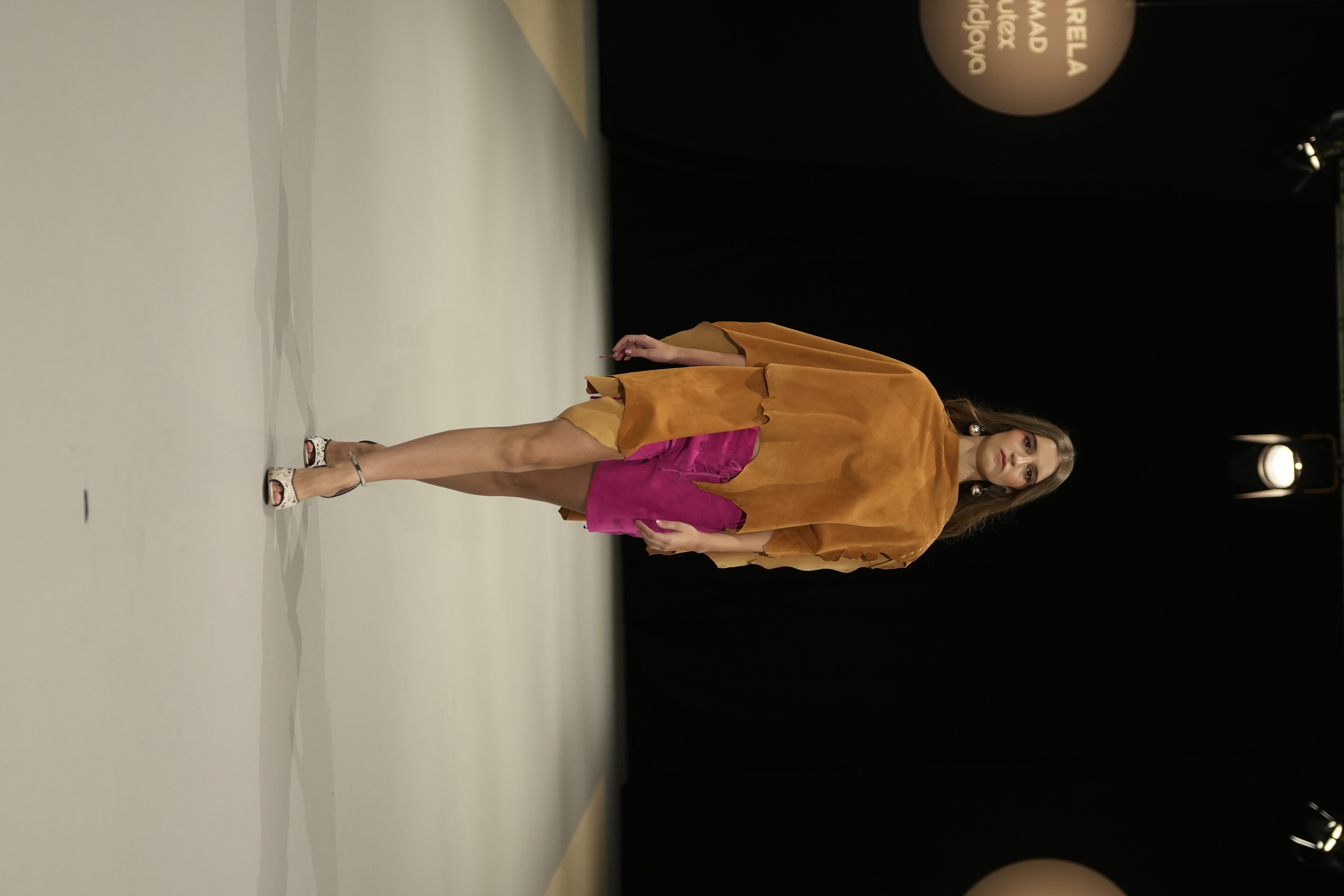 Jumpsuit Poncho con Capri