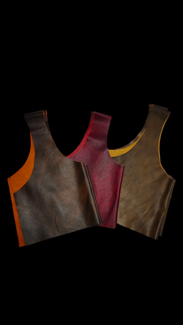 Chalecos de cuero artesanales