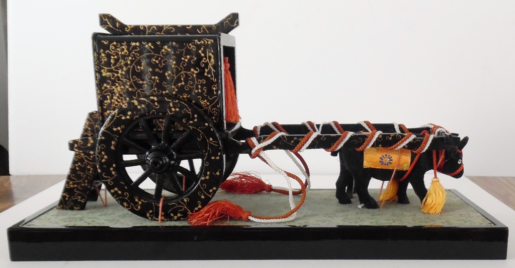 Beautiful Asian Decorative Carriage Colorful Pre-Owned