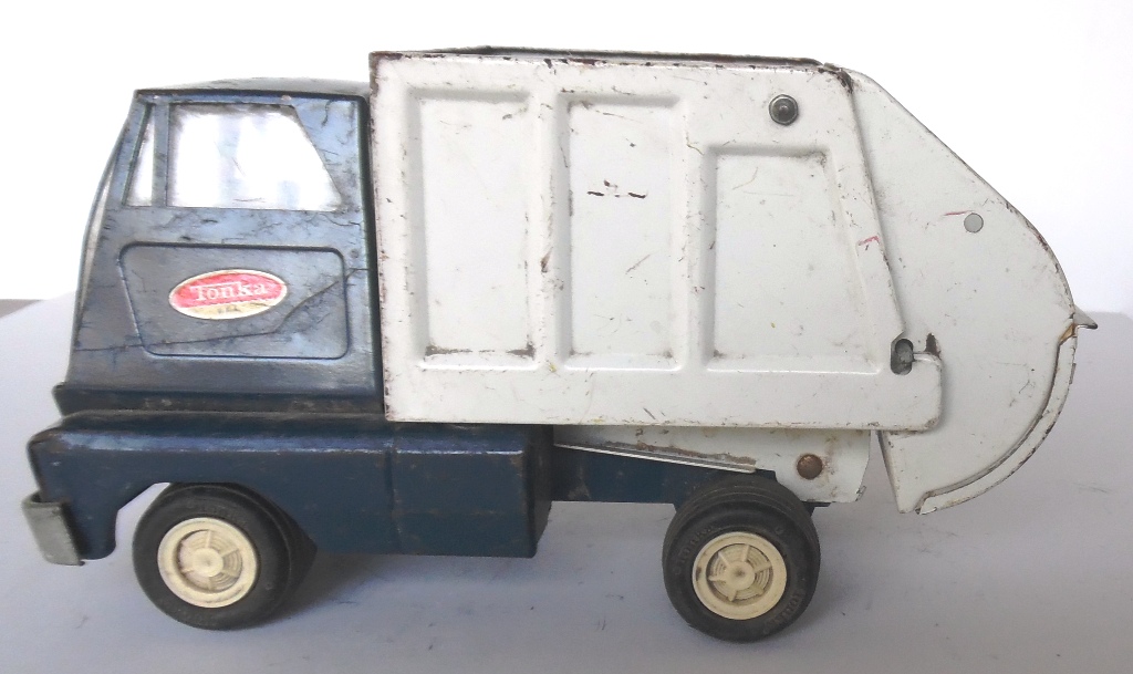 Vintage Tonka Metal Garbage Truck 1970’s Pre-Owned