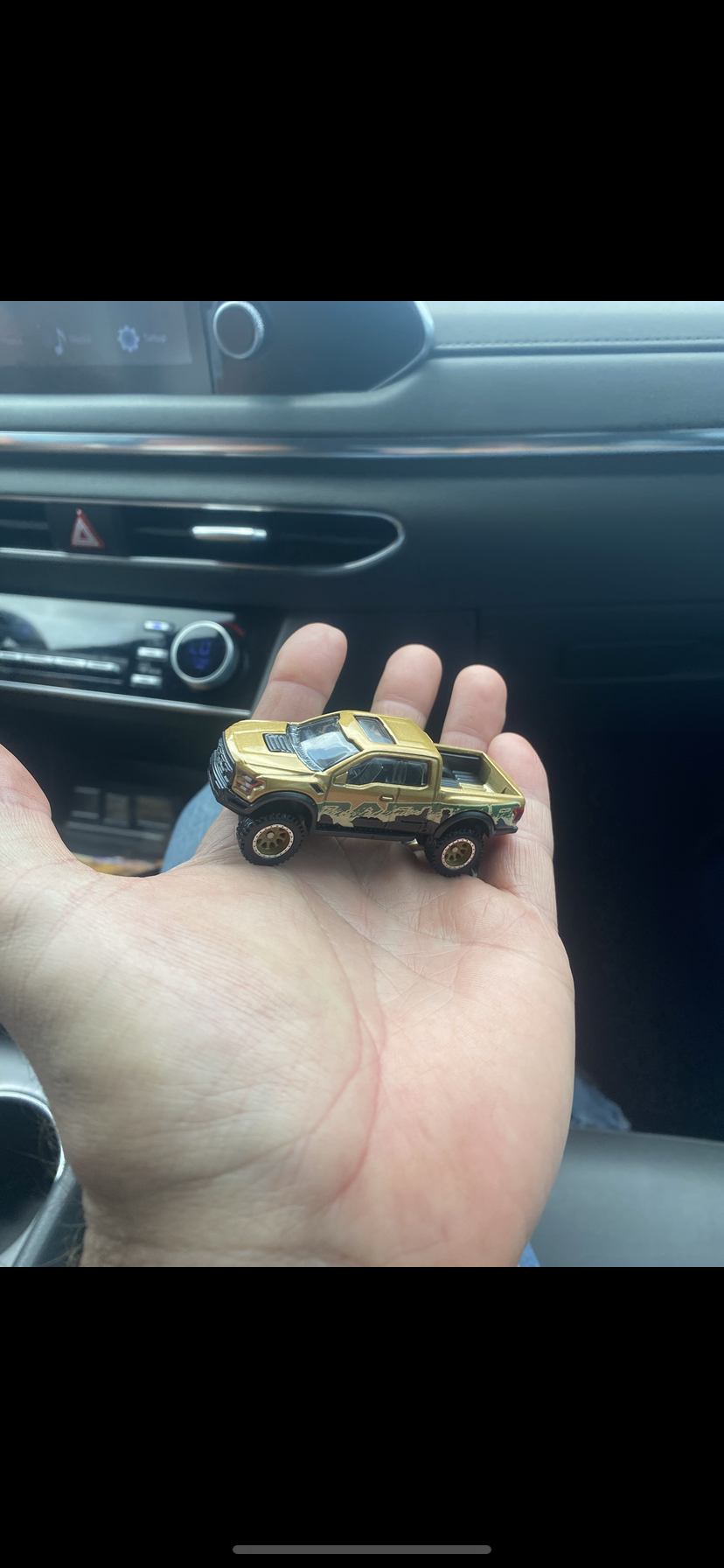 1/64 SCALE FORD RAPTOR 