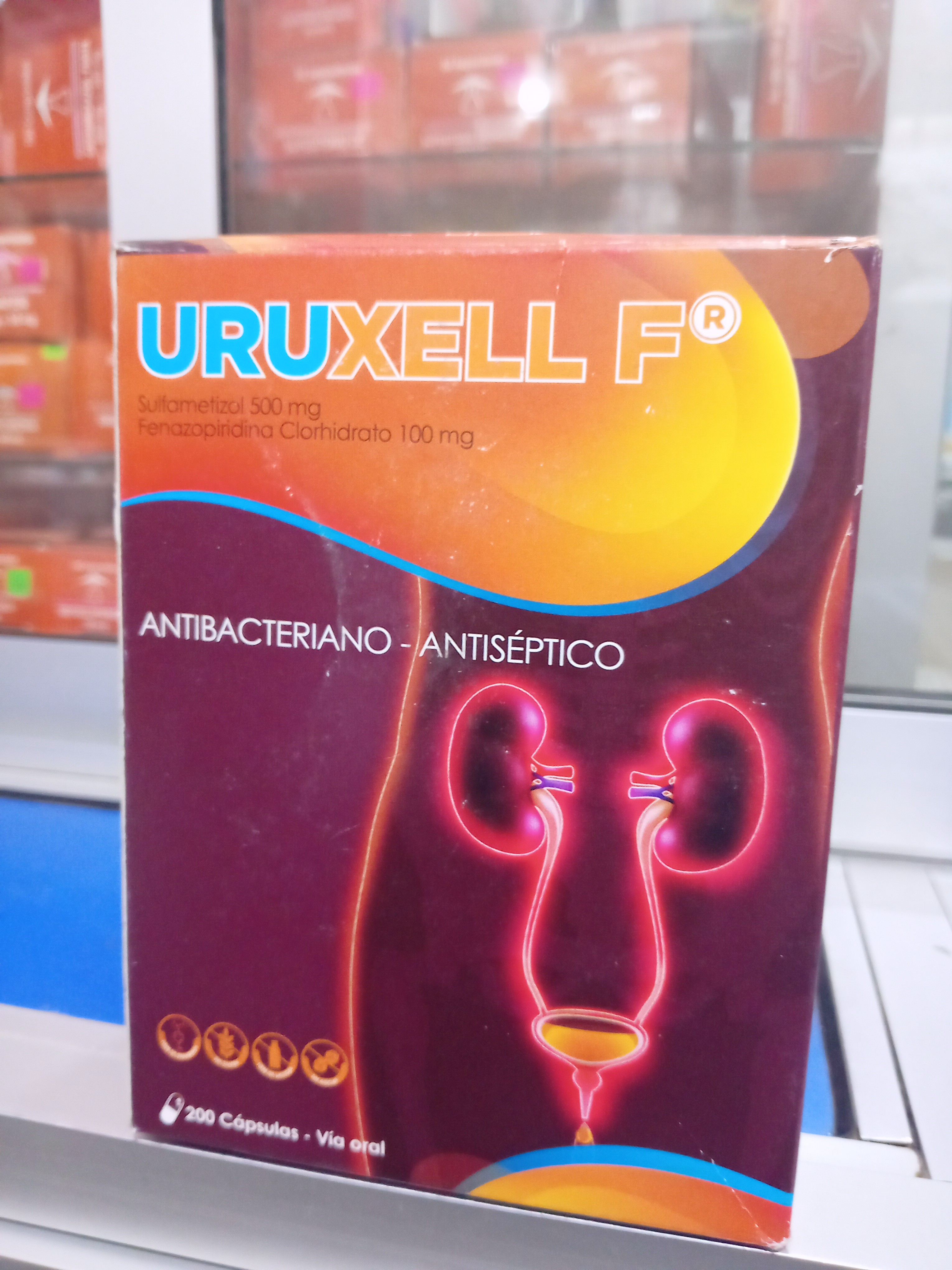 URUXELL F X Capsula Sulfametizol 500 mg, Fenazopiridina 100 Mg