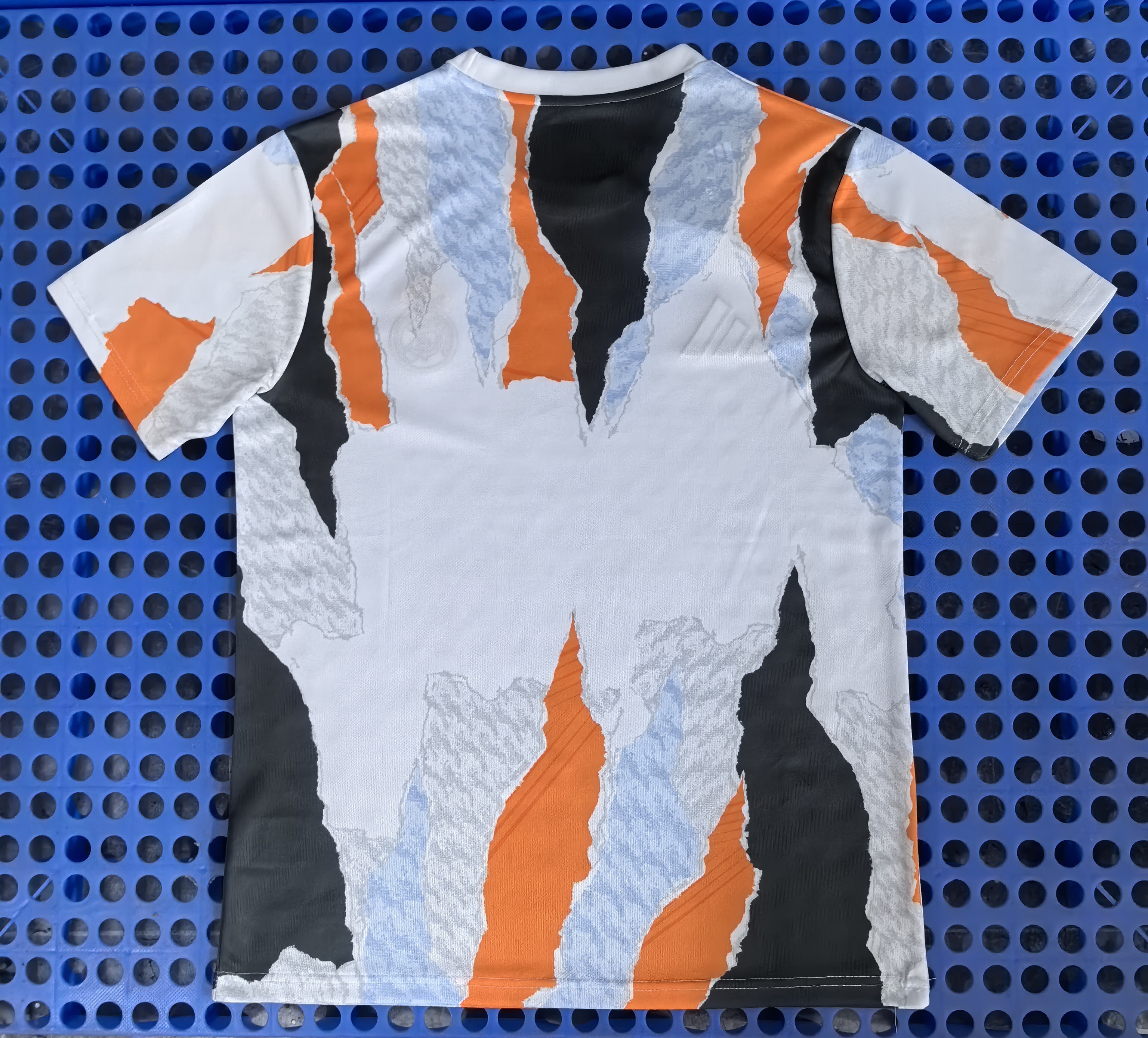 Real Madrid Graphic Traning Jersey