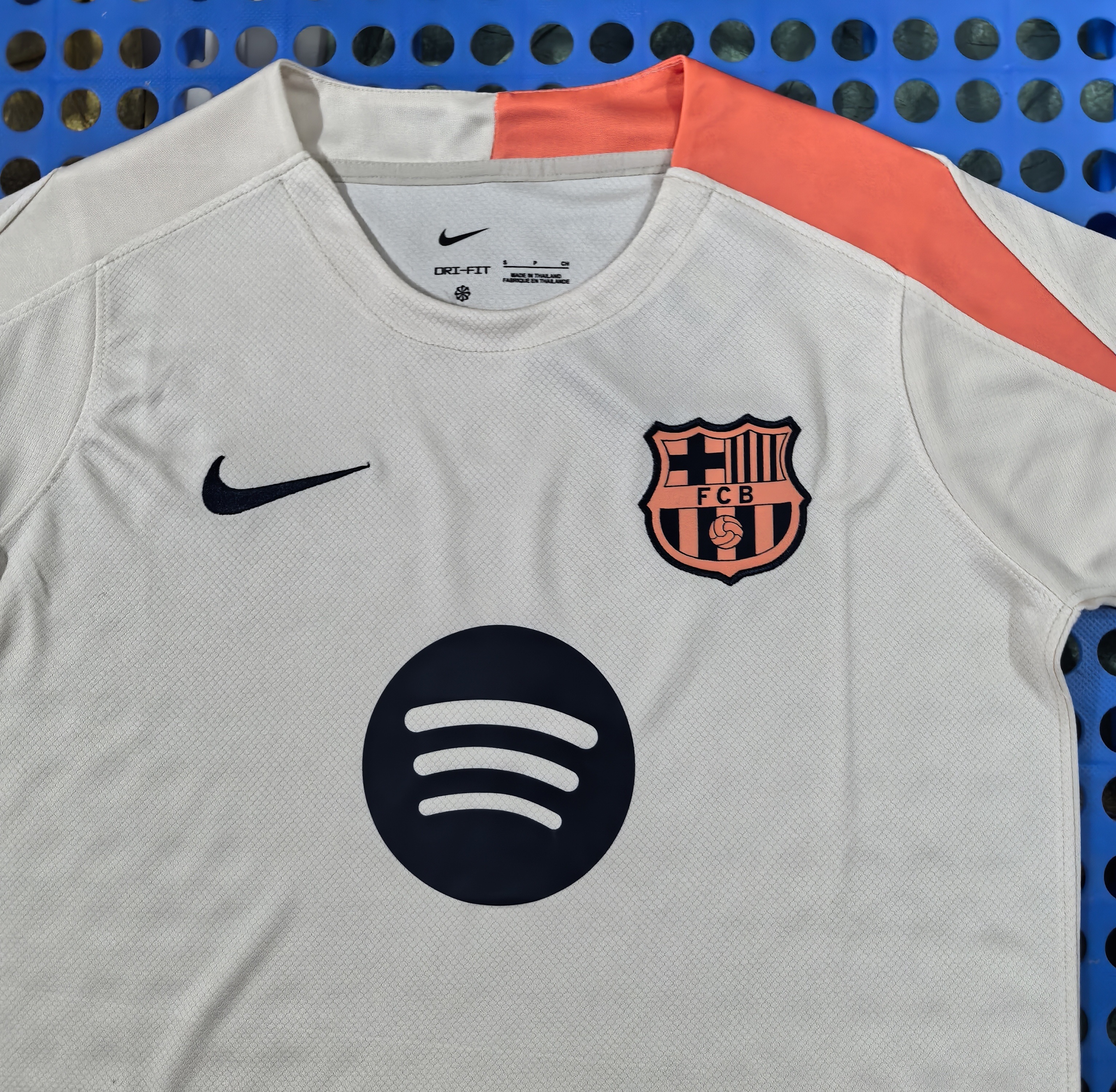 2025 FC Barcelona Pre-match white-yellow Jersey
