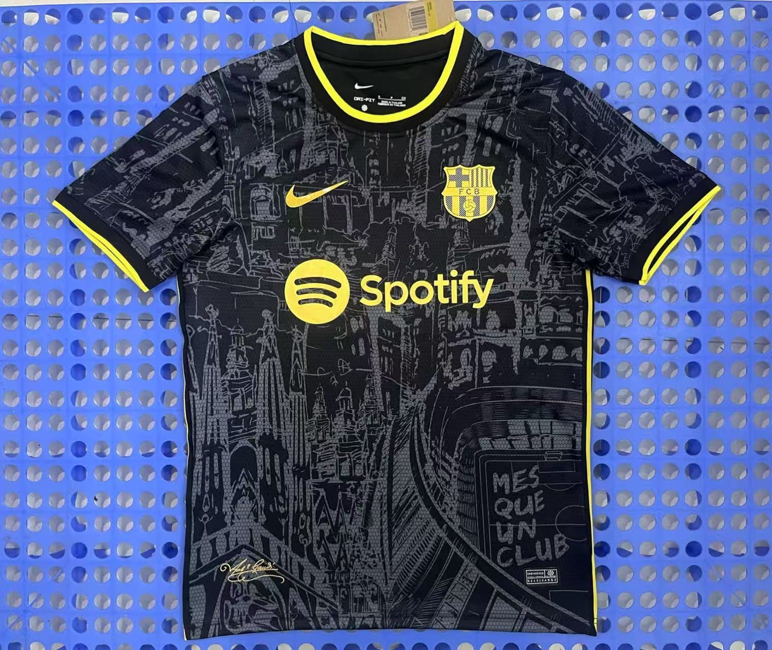 2023/24 FC Barcelona Black Gold Special Edition Jersey