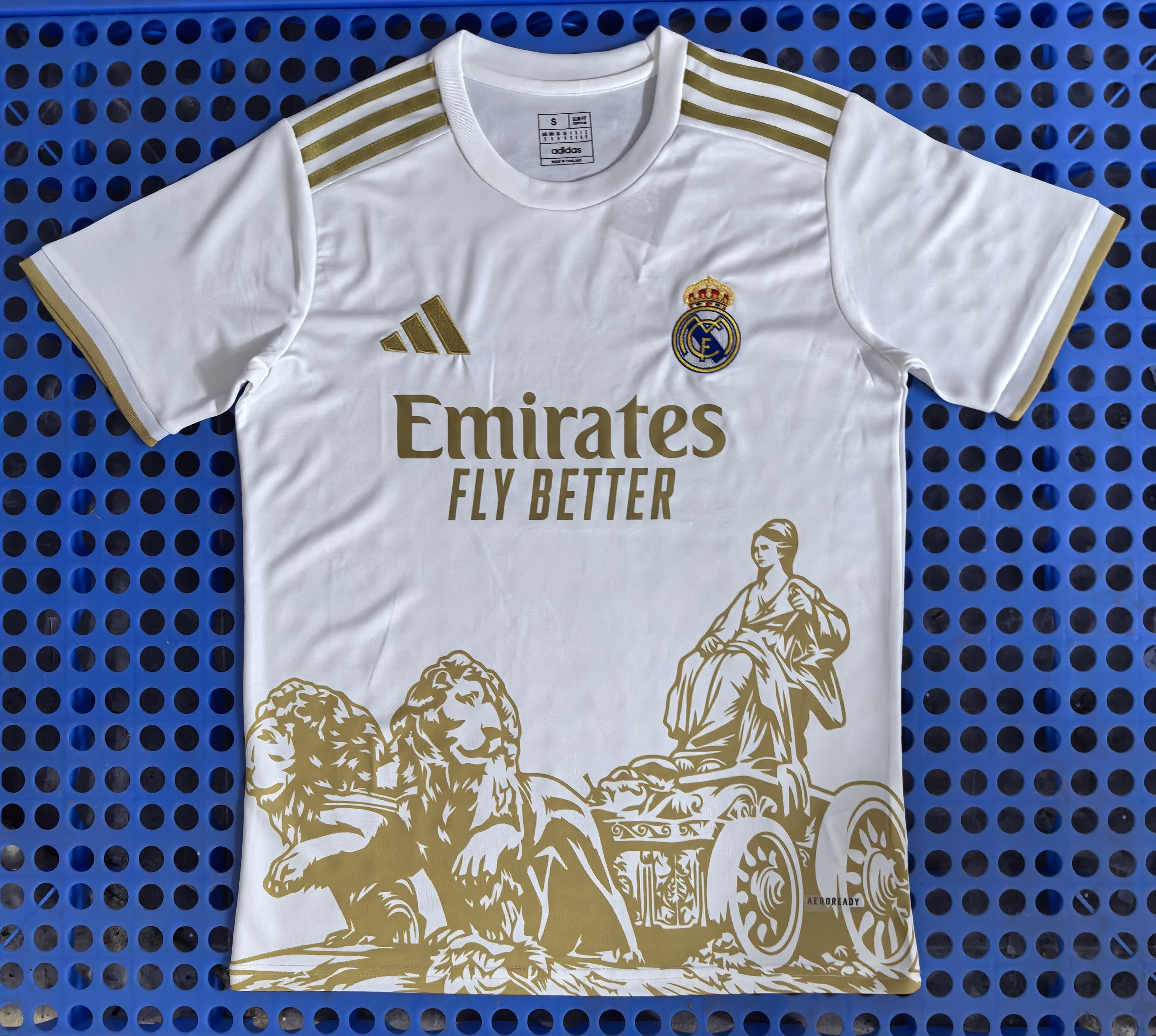 25/26 Real Madrid Lion Battle Car Special Edition Jersey
