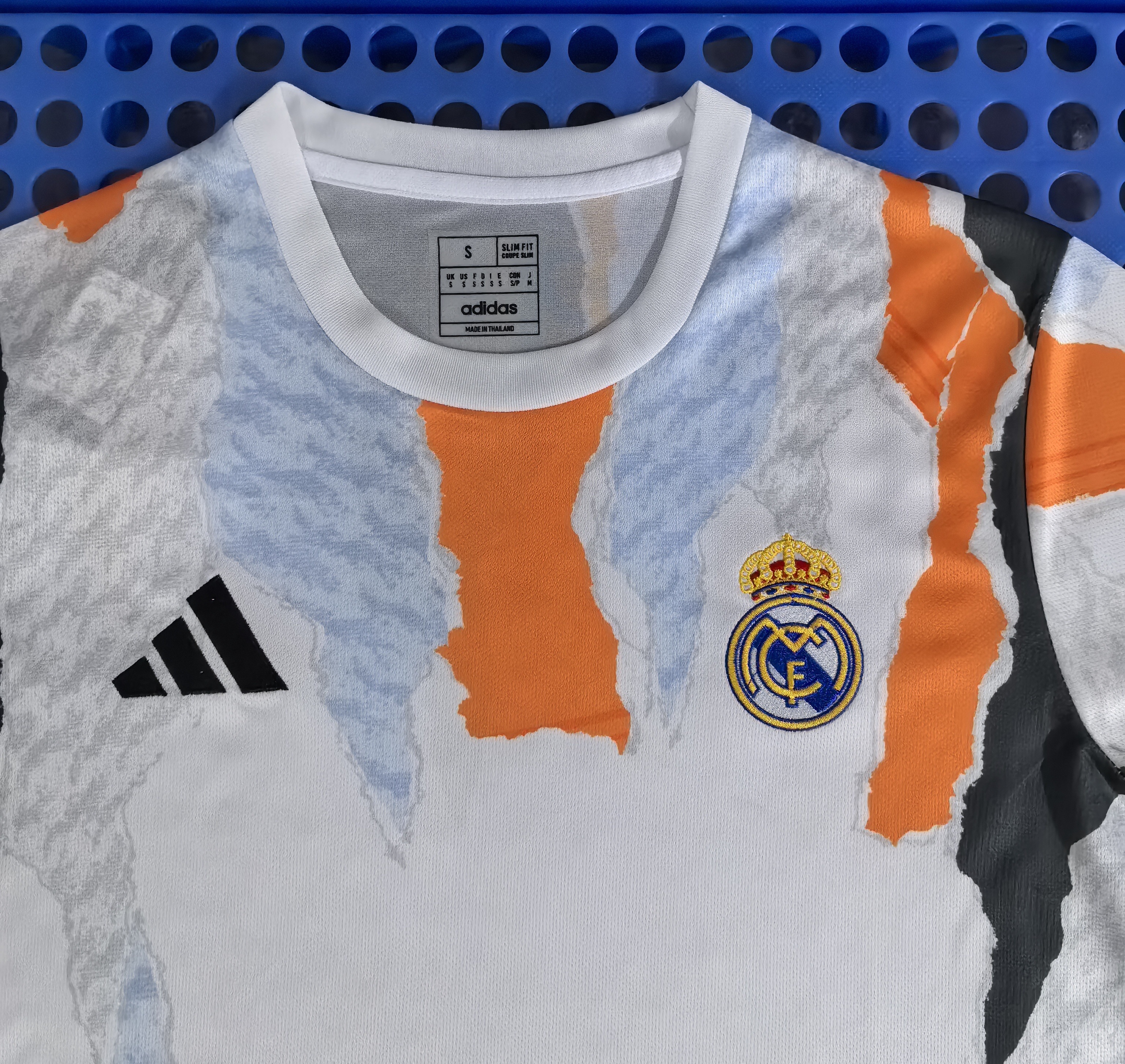 Real Madrid Graphic Traning Jersey