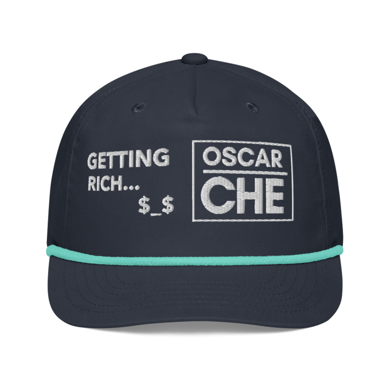 Gorra con logo bordado.