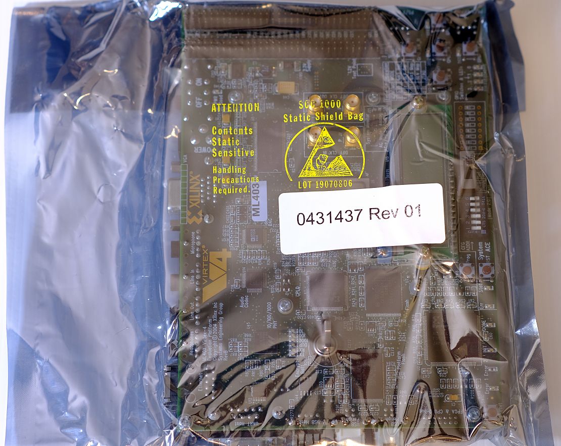 Xilinx Virtex-4 FX Evaluation Box