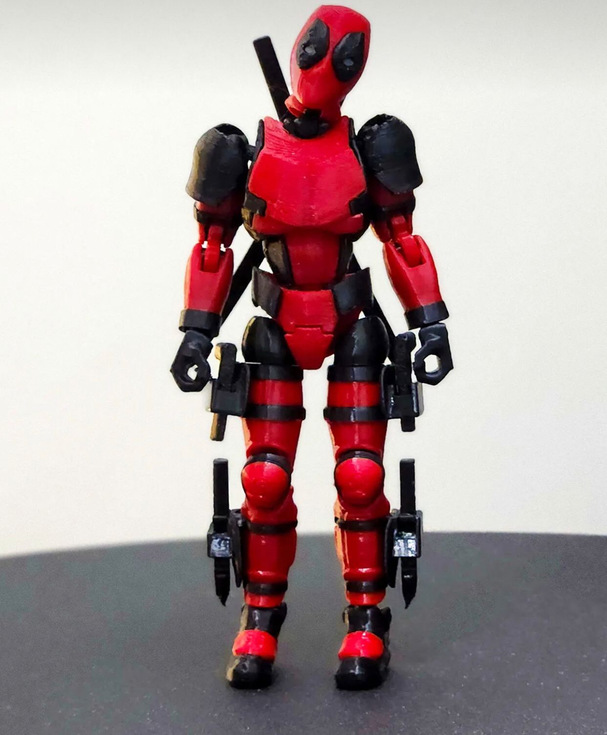 TİTAN 13 PREMİUM DEADPOOL