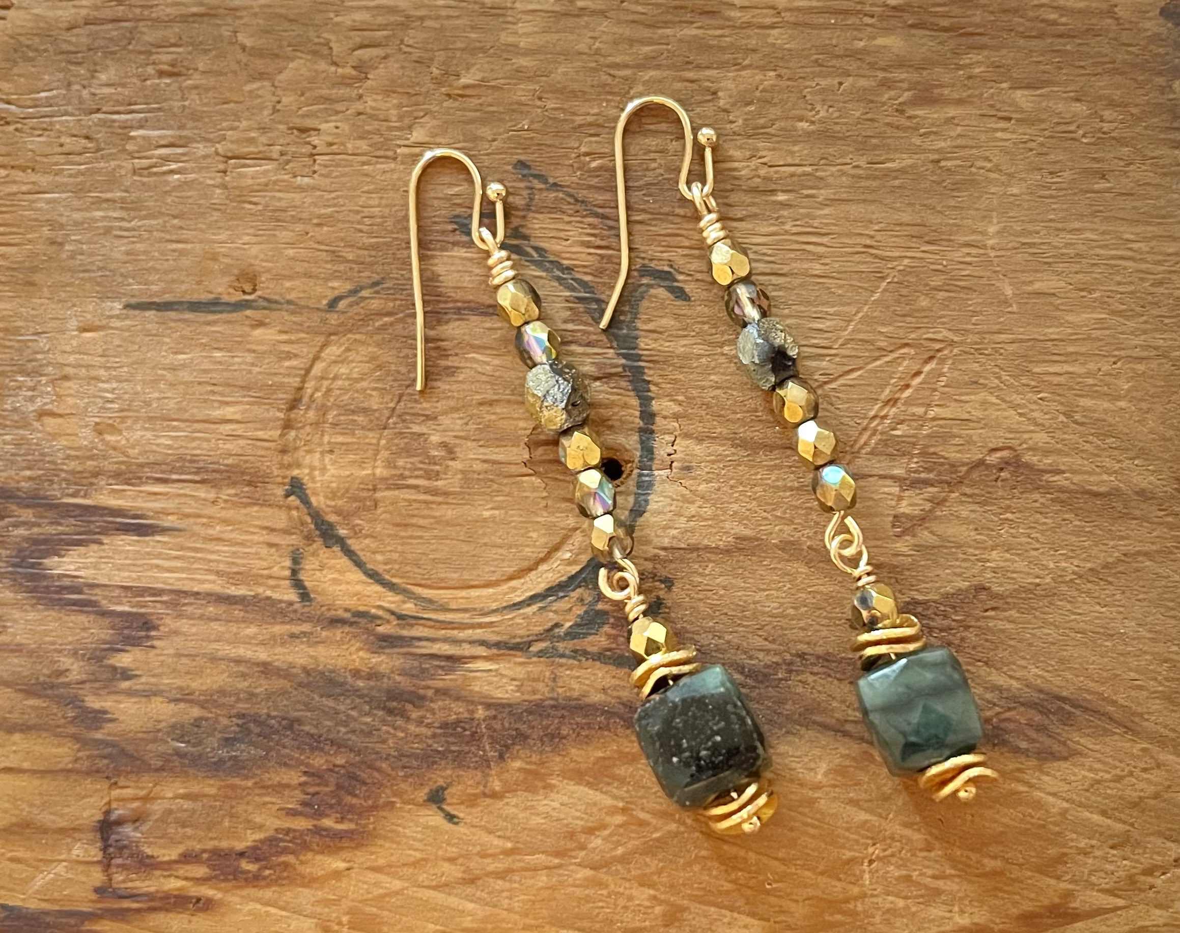 Rough Cut Emerald Stones earrings