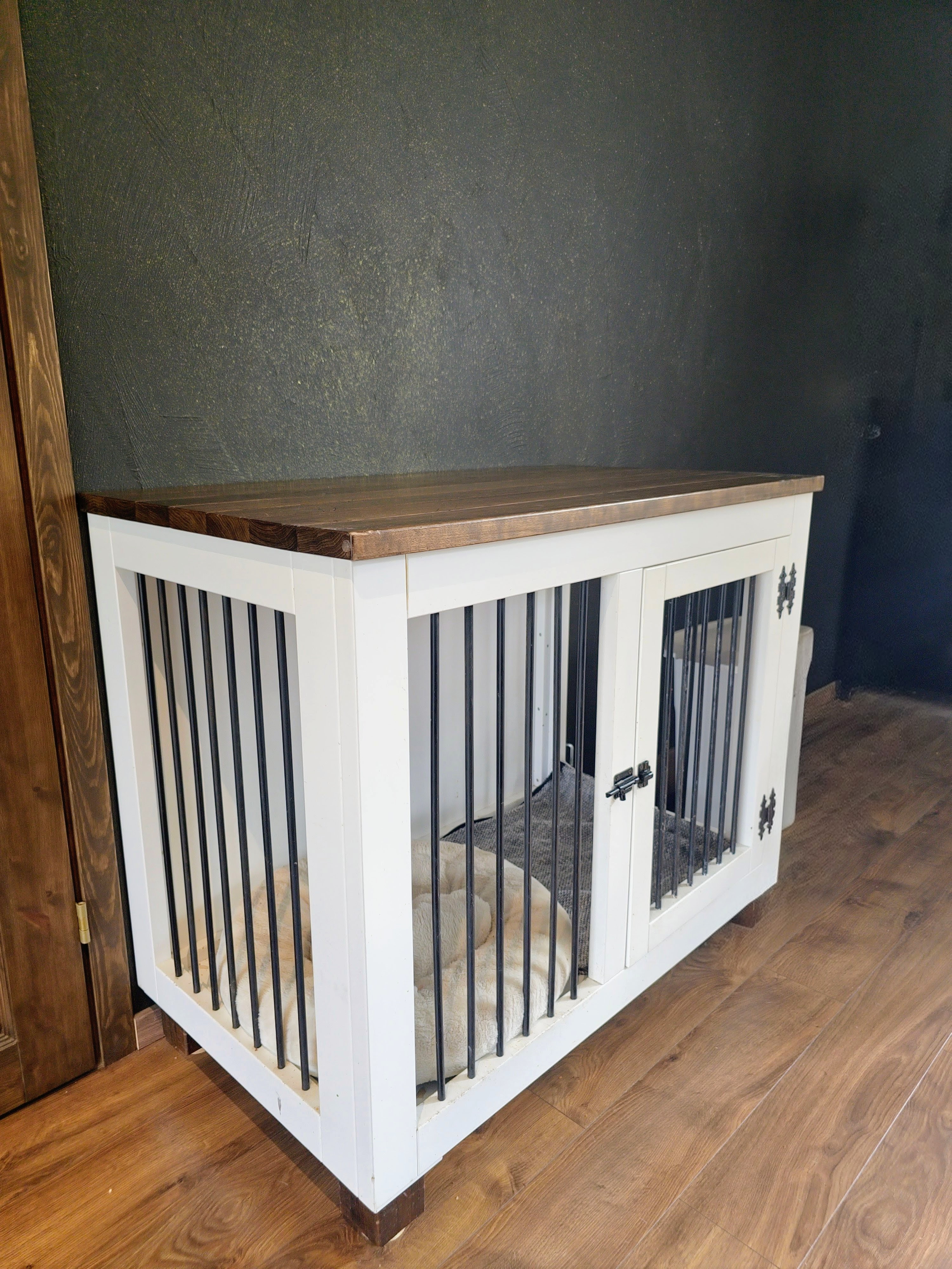 Wooden Indoor Dog Crate- Custom Made/Puidust lemmiklooma puur- eritellimustooted