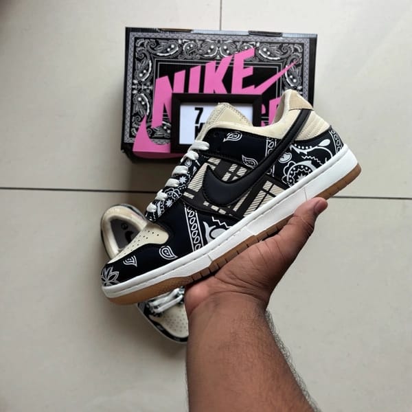 Nike SB Dunk Low Travis Scott Edition