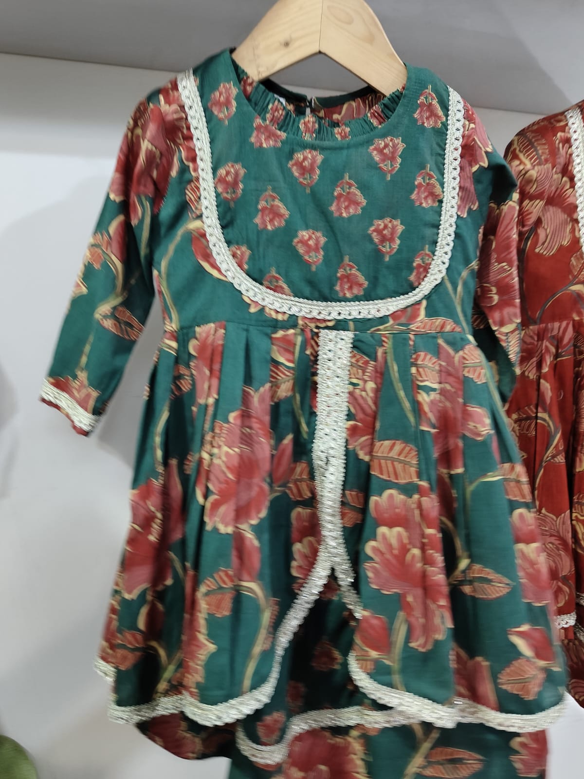 Floral Vintage Girl’s Dress