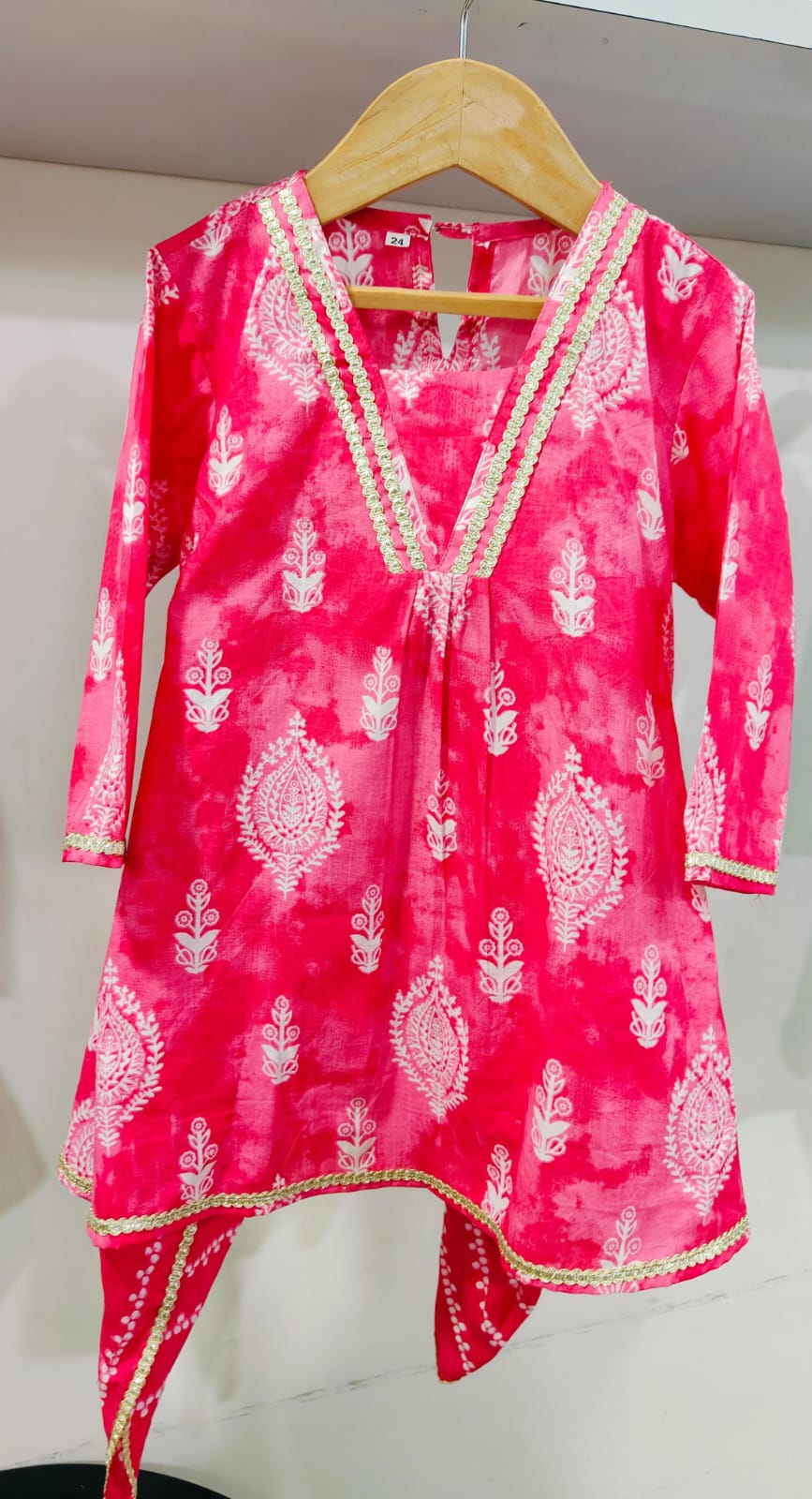 Girls' Pink Printed Kurti