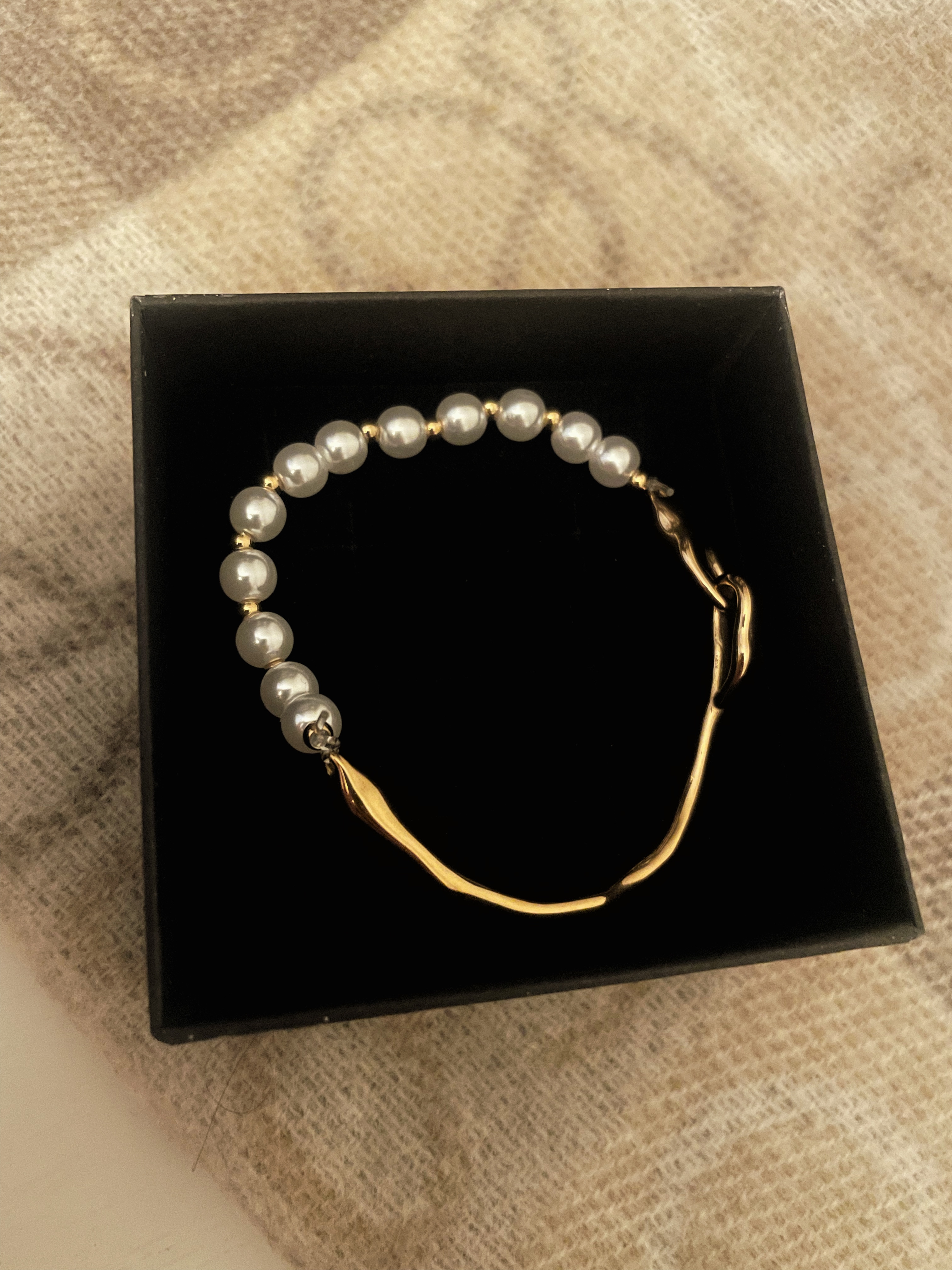 Bracelet perles et doré