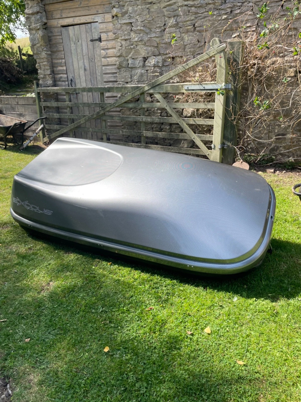 Used Exodus 580L roof box